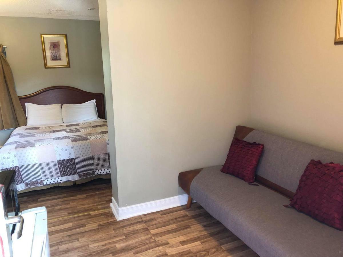 Niagara Inn&Suites Luaran gambar