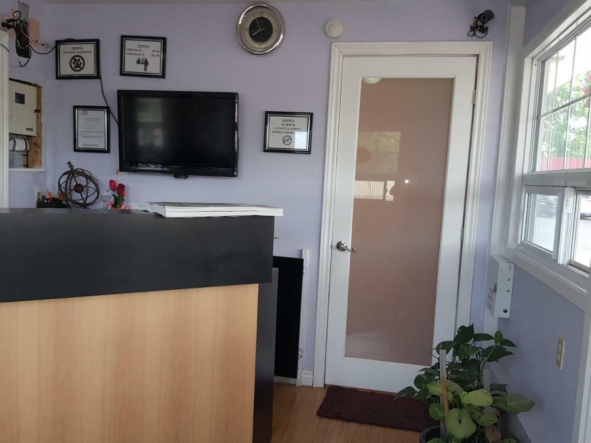 Niagara Inn&Suites Luaran gambar